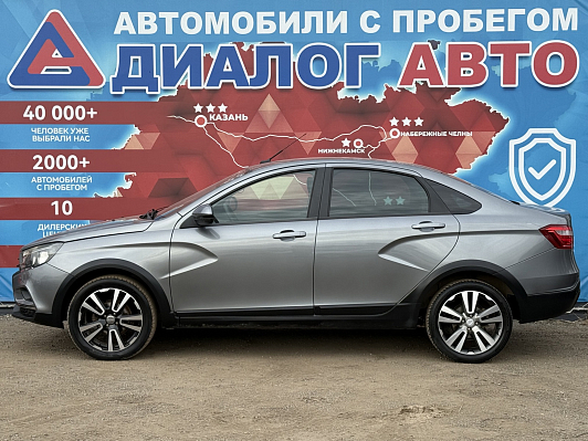 Lada (ВАЗ) Vesta Luxe Multimedia, 2018 года, пробег 97400 км
