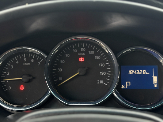 Renault Logan Privilege, 2018 года, пробег 184328 км