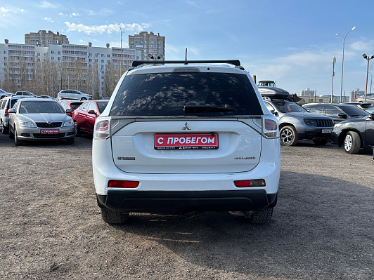Mitsubishi Outlander Instyle, 2012 года, пробег 206000 км