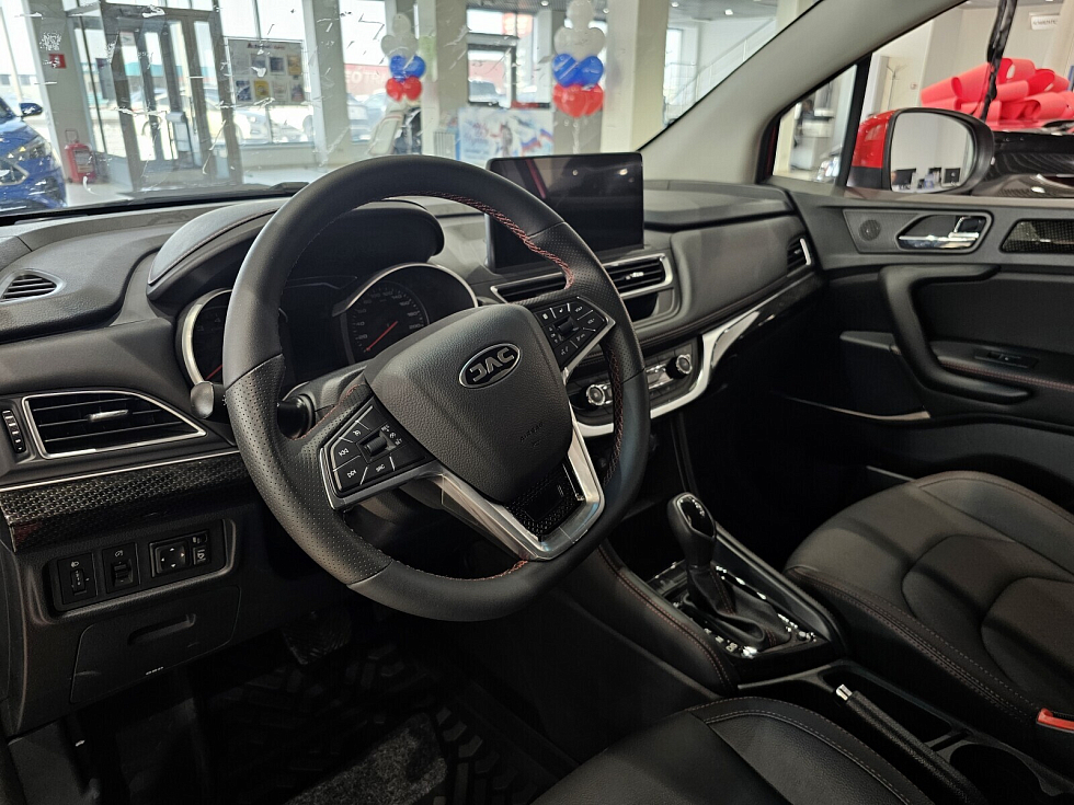 JAC JS3 Luxury, красный