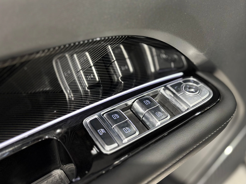 Hongqi HS3 Делюкс (Deluxe), черный