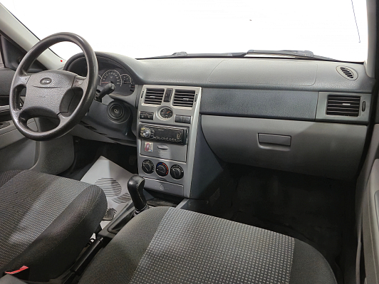 Lada (ВАЗ) Priora, 2010 года, пробег 205590 км