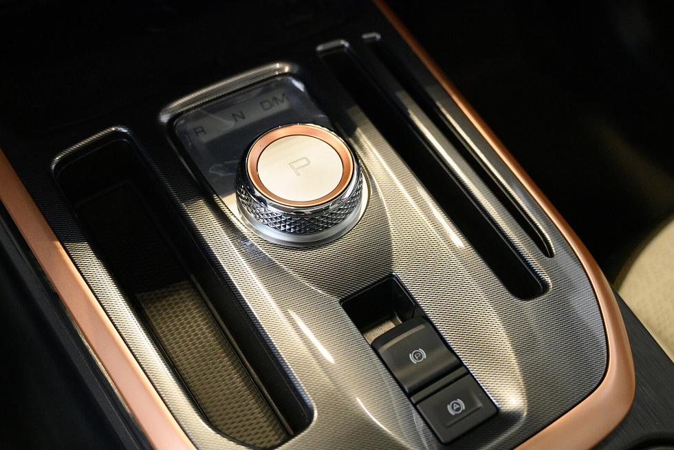 Haval Jolion Техно, красный