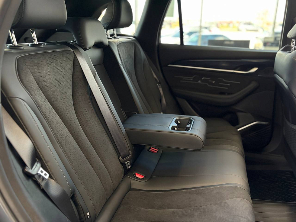 Geely Monjaro Exclusive, серый