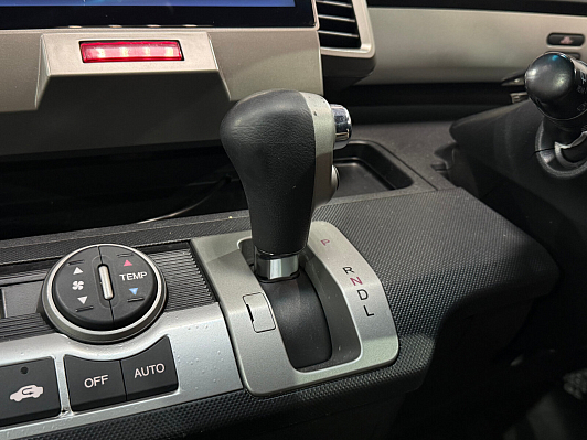 Honda Freed, 2011 года, пробег 170502 км