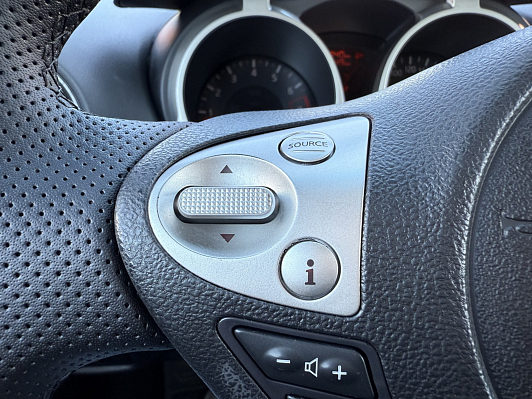 Nissan Juke SE+, 2013 года, пробег 156340 км