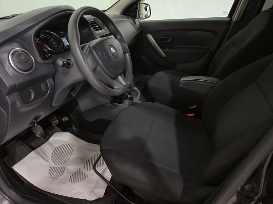 Renault Logan Privilege, 2015 года, пробег 133191 км