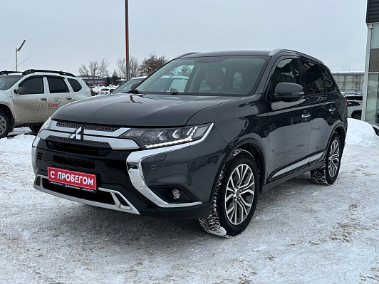 Mitsubishi Outlander Ultimate, 2020 года, пробег 157436 км