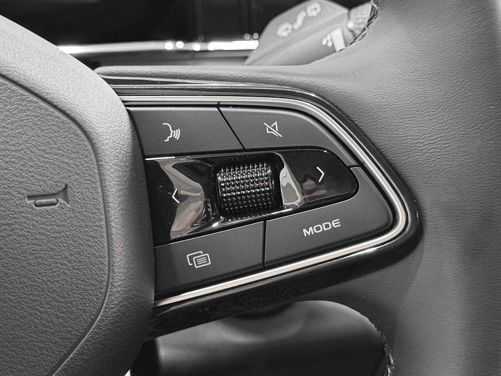 Geely Atlas Флагман, белый