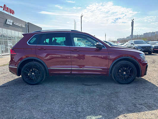 Volkswagen Tiguan Exclusive, 2018 года, пробег 133235 км
