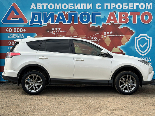Toyota RAV4, 2016 года, пробег 146680 км