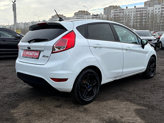 Ford Fiesta White and Black, 2018 года, пробег 125000 км