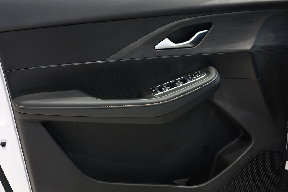 Omoda C5 Ultimate, белый