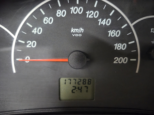 Lada (ВАЗ) Priora Люкс, 2012 года, пробег 177287 км