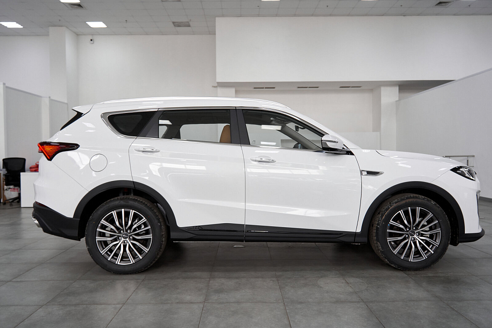 JETOUR X70+ Престиж, белый