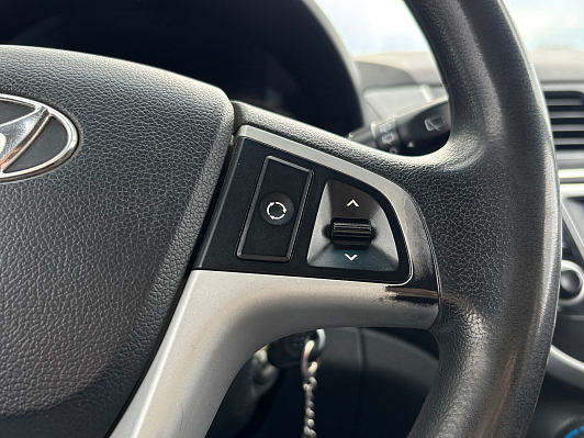 Hyundai Solaris Style, 2012 года, пробег 180403 км
