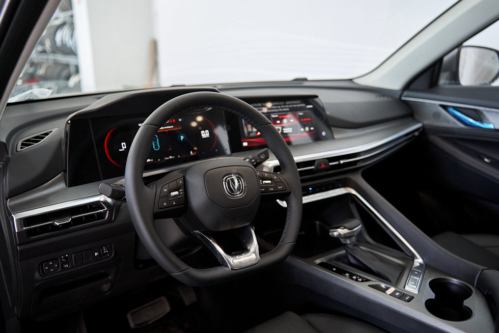 Changan CS35 Plus Комфорт, серый