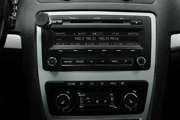 Skoda Octavia Elegance, 2011 года, пробег 222388 км