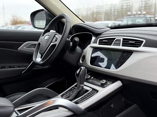 Geely Atlas Люкс + Yandex Auto, 2020 года, пробег 62550 км