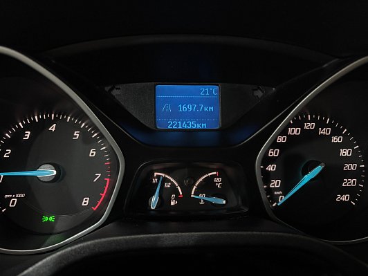 Ford Focus SYNC Edition, 2011 года, пробег 221435 км
