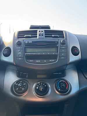 Toyota RAV4, 2010 года, пробег 248646 км
