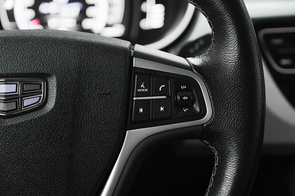 Geely Atlas Luxury, 2020 года, пробег 143663 км