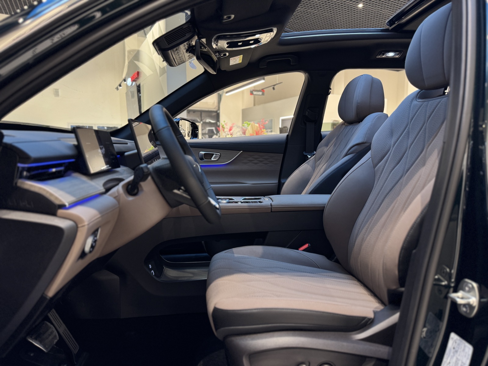 TENET T8 Ультра 4WD, белый