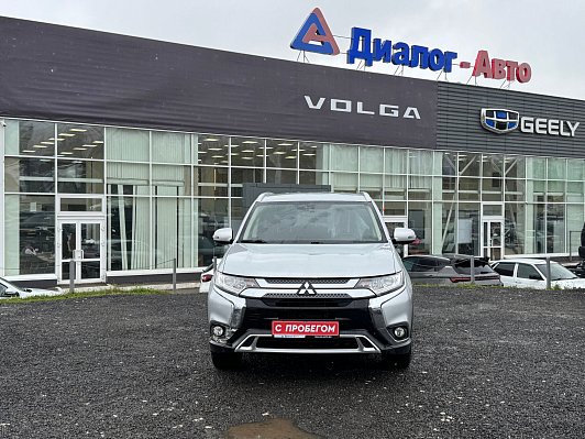 Mitsubishi Outlander Intense+, 2019 года, пробег 148030 км