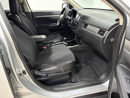 Mitsubishi Outlander Intense+, 2018 года, пробег 139803 км