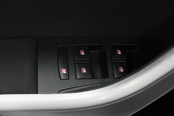 Opel Astra, 2012 года, пробег 134387 км