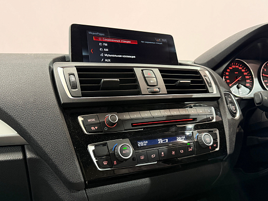 BMW 1 серии 118i Sport Line, 2016 года, пробег 86824 км