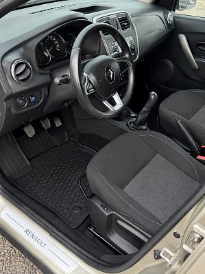 Renault Logan Stepway Life, 2020 года, пробег 133221 км