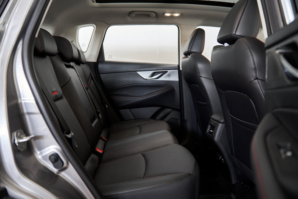 Changan CS35 Plus Техно, серебряный
