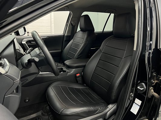 Toyota RAV4 Комфорт, 2020 года, пробег 29227 км