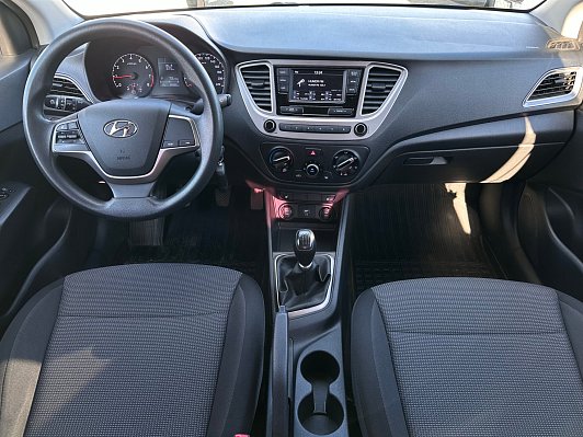 Hyundai Solaris Comfort, 2019 года, пробег 98980 км