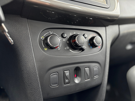 Renault Sandero Confort, 2014 года, пробег 219536 км