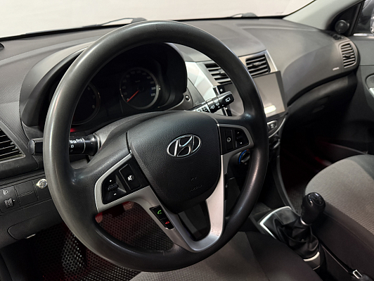 Hyundai Solaris Active, 2013 года, пробег 172000 км