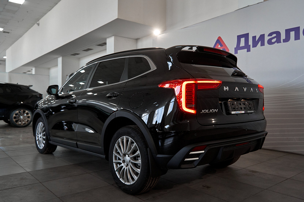 Haval Jolion Комфорт, черный