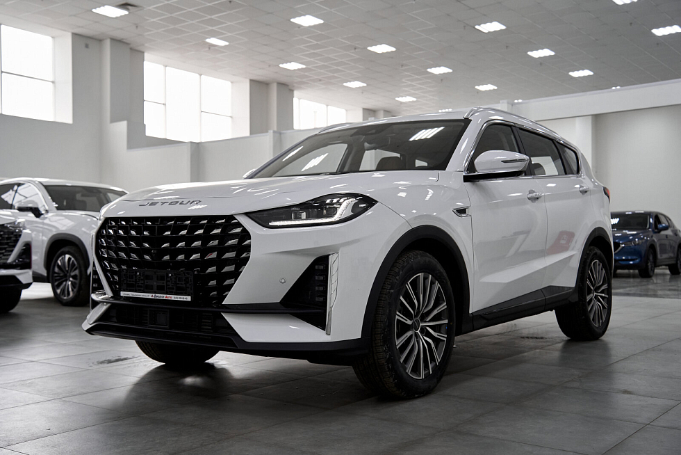 JETOUR X70+ Престиж, черный