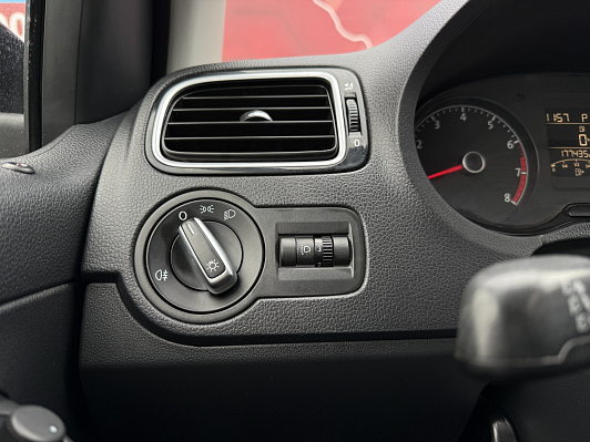 Volkswagen Polo Life, 2017 года, пробег 177422 км