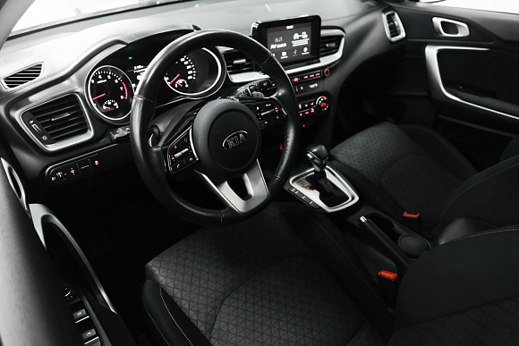 Kia Ceed, 2019 года, пробег 58198 км