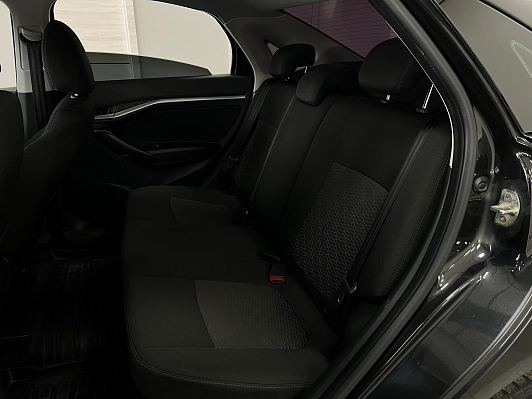 Lada (ВАЗ) Vesta Comfort, 2018 года, пробег 100000 км