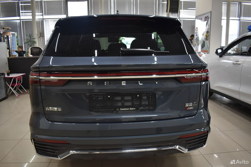 Geely Monjaro Flagship, серый