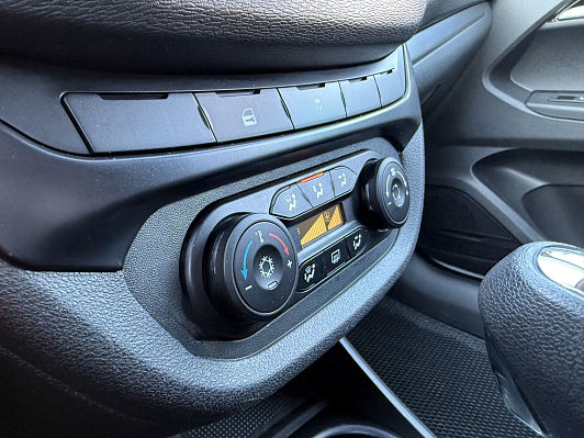 Lada (ВАЗ) Vesta Luxe, 2021 года, пробег 127135 км