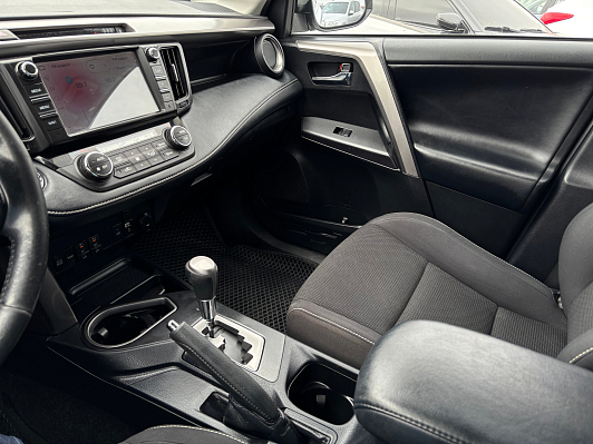 Toyota RAV4 Adventure, 2018 года, пробег 162309 км