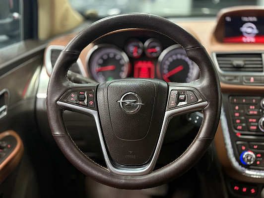 Opel Mokka Cosmo, 2014 года, пробег 203000 км