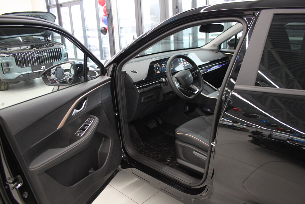 Omoda C5 , черный