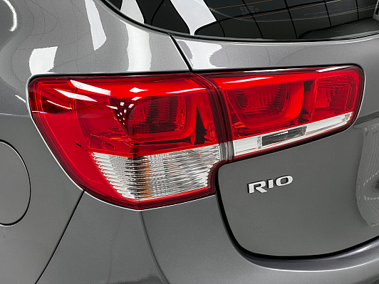 Kia Rio Luxe, 2015 года, пробег 239000 км