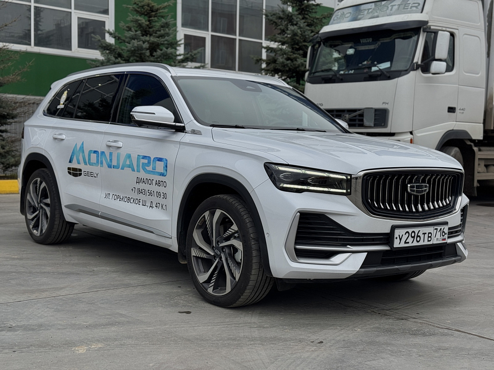 Geely Monjaro Flagship (2023-2025), белый