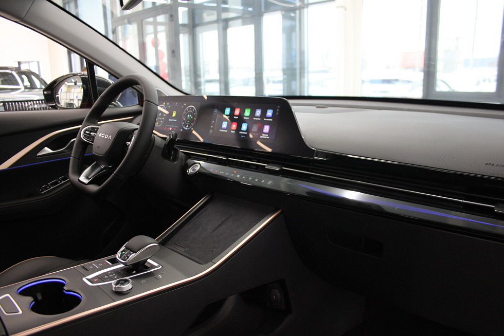 Omoda C5 , красный